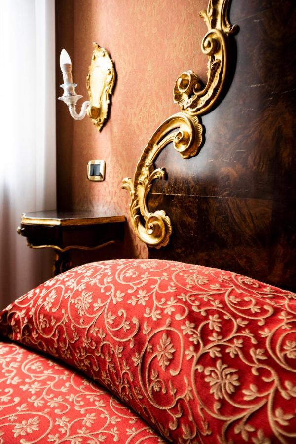 โฮเต็ล เอเท็นเนโอ Hotel เวนิส ภายนอก รูปภาพ
