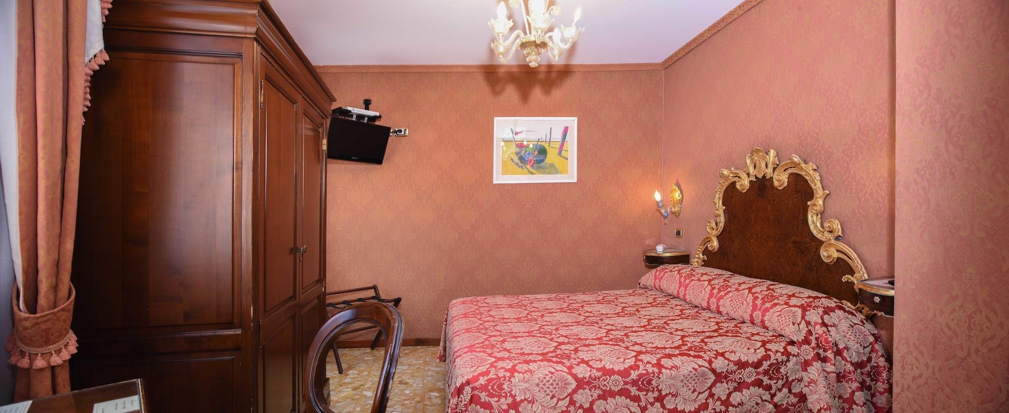 โฮเต็ล เอเท็นเนโอ Hotel เวนิส ภายนอก รูปภาพ