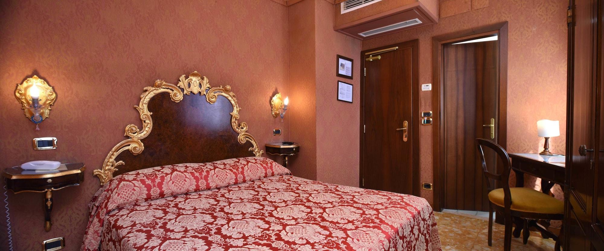 โฮเต็ล เอเท็นเนโอ Hotel เวนิส ภายนอก รูปภาพ